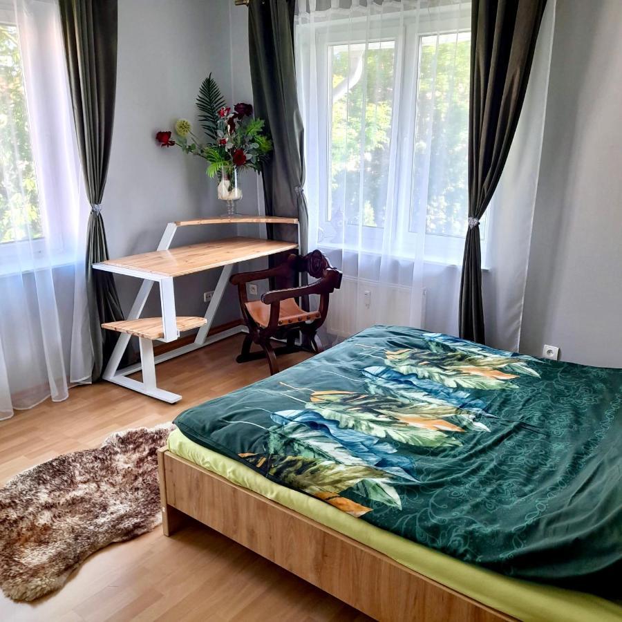 Apartament Deluxe Jelenia Góra Exterior foto